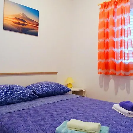 Apartment Graciela Lastovo